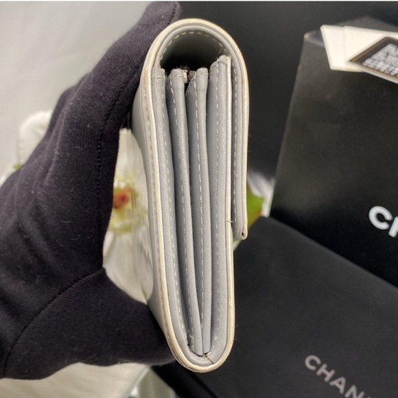 COPY - CHANEL BOY WALLET LONG Patent Leather Clean EUC (Box Dust Bag Included i… - Picture 14 of 16